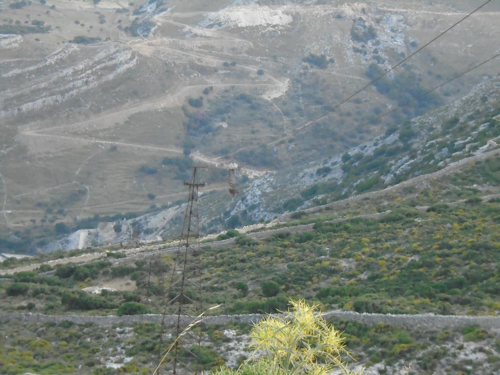 Matina - Stavros Traditional Houses Koronos Екстериор снимка
